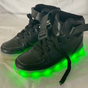 Light up chargeable high top sneakers unisex kids